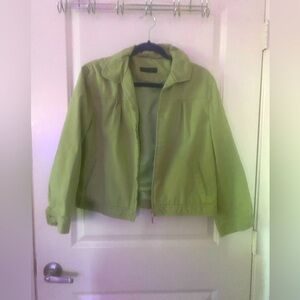 Arnaldo Bassini Italy 95 L Italian light green zip up jacket w/ satin lining $35